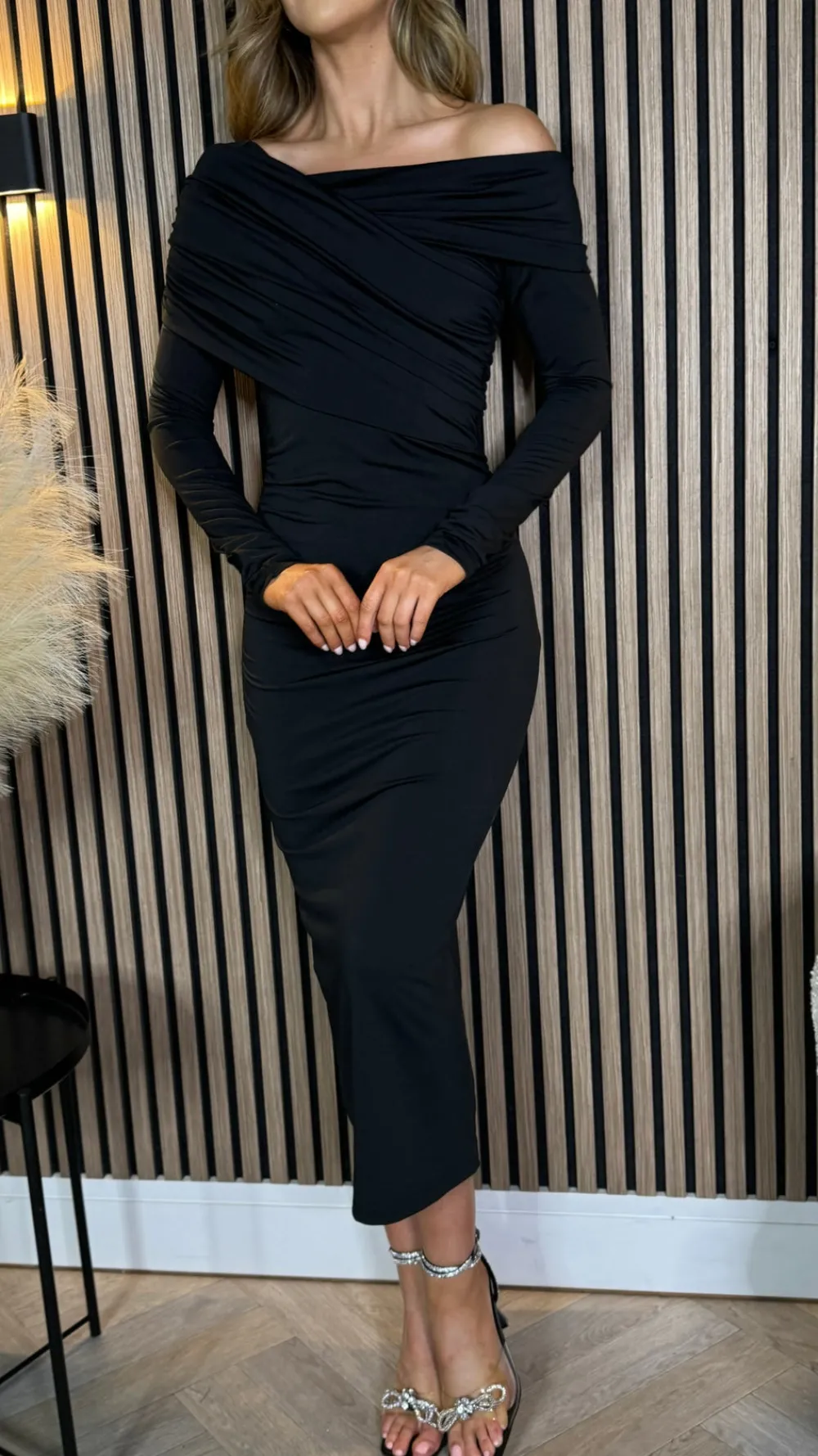 sheridan_black_off_should_4.webp COPPEROSE Going Out Dresses | Occasion Dresses^Sheridan Black Off Shoulder Wrap Effect Midi Dress