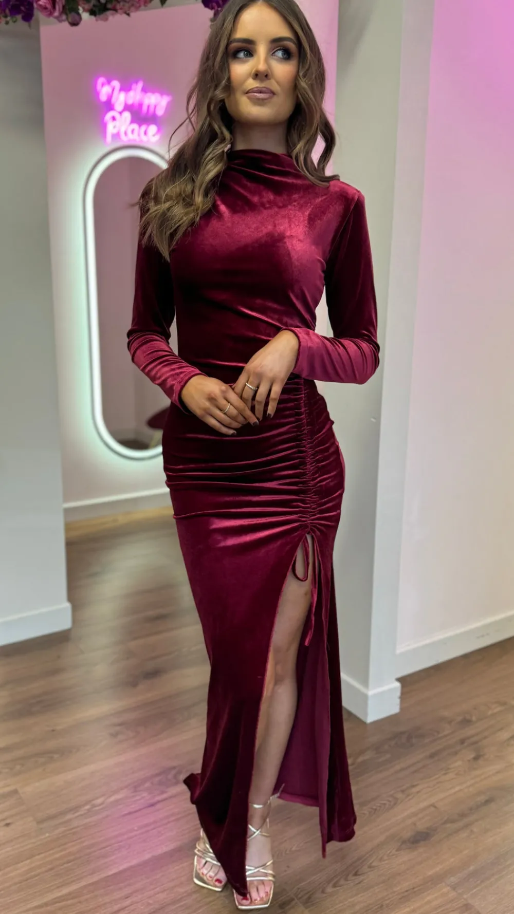 sibyl_burgundy_high_neck__4.webp COPPEROSE Going Out Dresses | Occasion Dresses^Sibyl Burgundy High Neck Velvet Ruched Tie Detail Midi Dress
