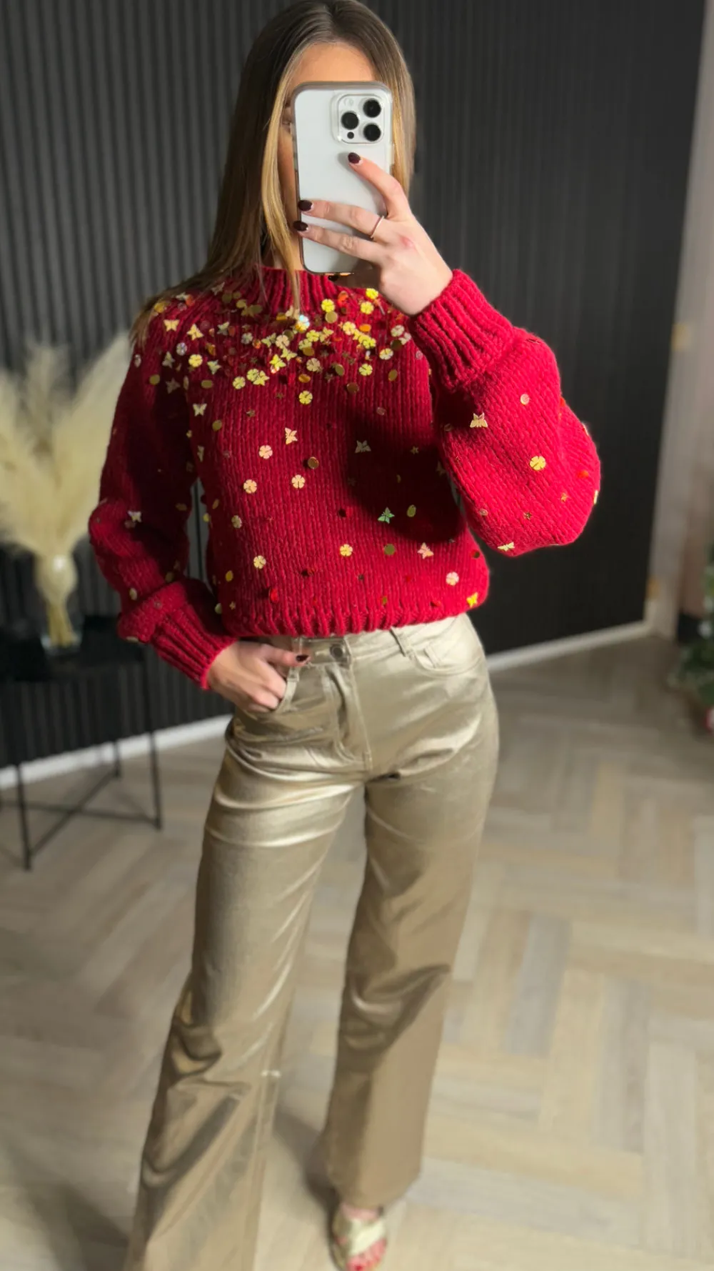 susie_red_sparkling_gold__4.webp PARIS FASHION SHOPS Knitwear^Susie Red Sparkling Gold Sequin Jumper