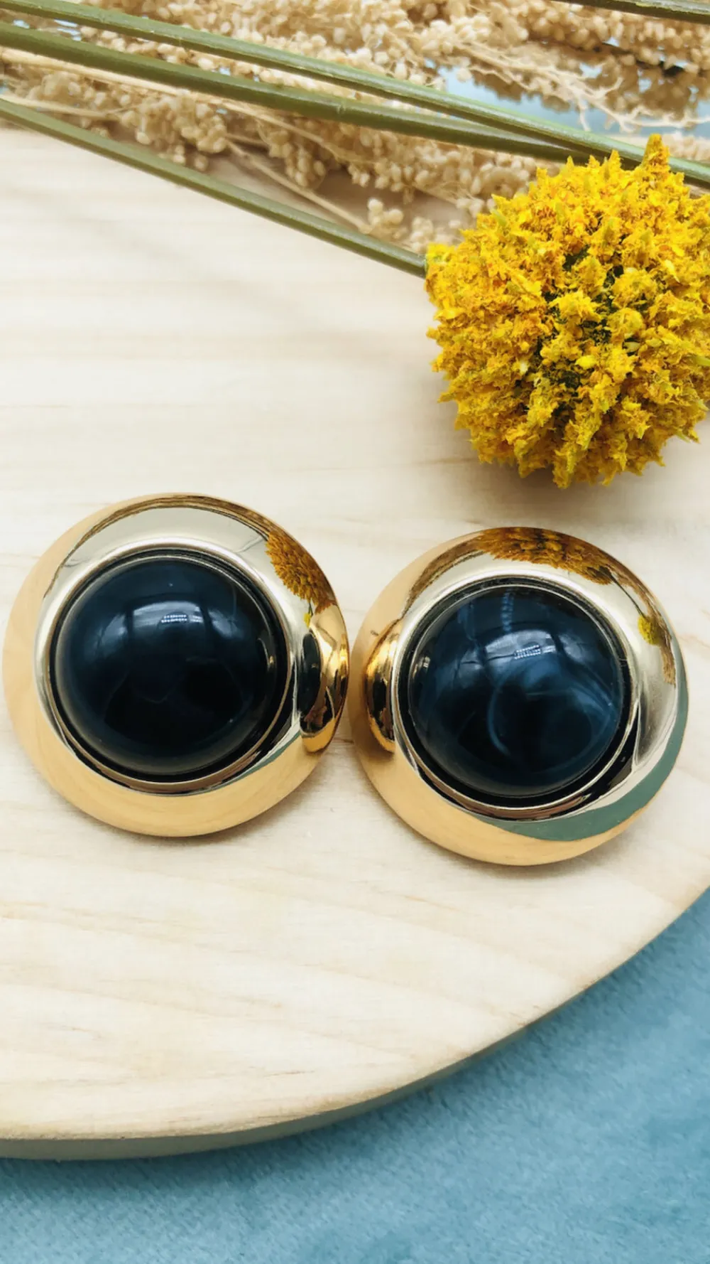 teresa_gold_amp_black_det_0.webp PARIS FASHION SHOPS Jewellery^Teresa Gold & Black Detail Earrings