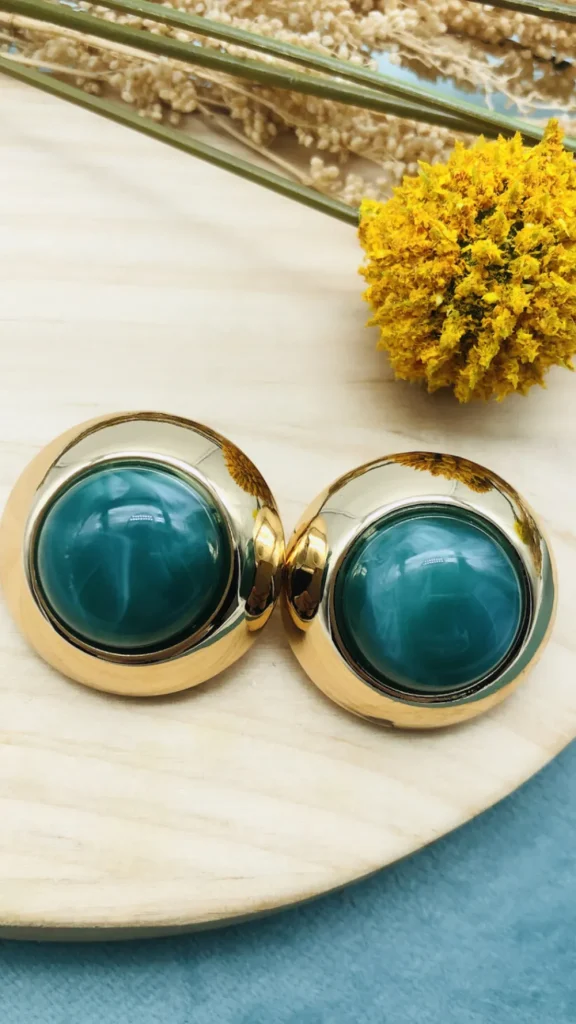 PARIS FASHION SHOPS Jewellery^Teresa Gold & Green Detail Earrings