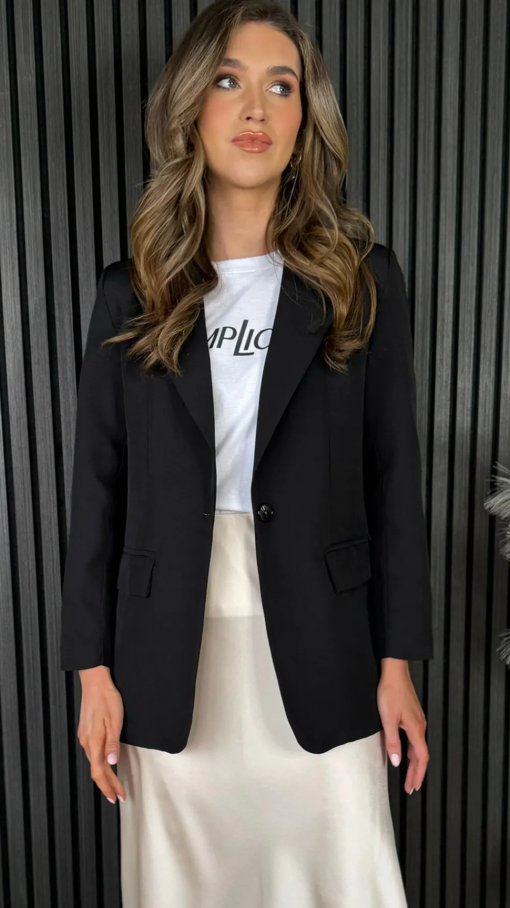 toni_black_oversized_blaz_2.webp ESTEE BROWN Blazers^Toni Black Oversized Blazer