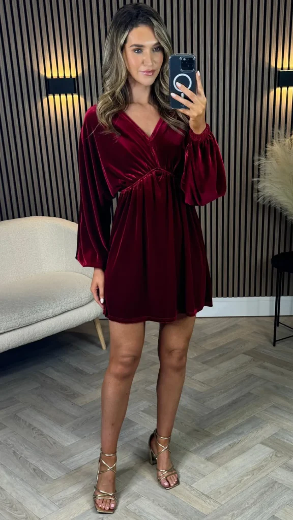 COPPEROSE Going Out Dresses | Occasion Dresses^Triana Red Velvet V Neckline Mini Dress