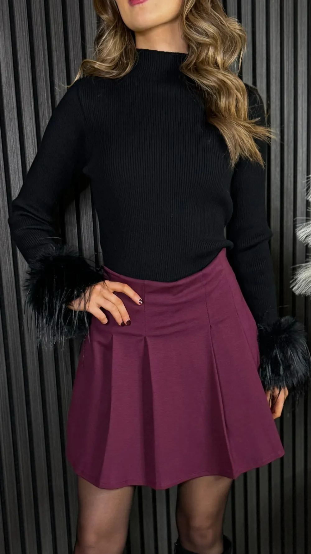 triona_burgundy_pleated_m_2.webp COPPEROSE Skirts & Shorts^Triona Burgundy Pleated Mini Skirt With Shorts