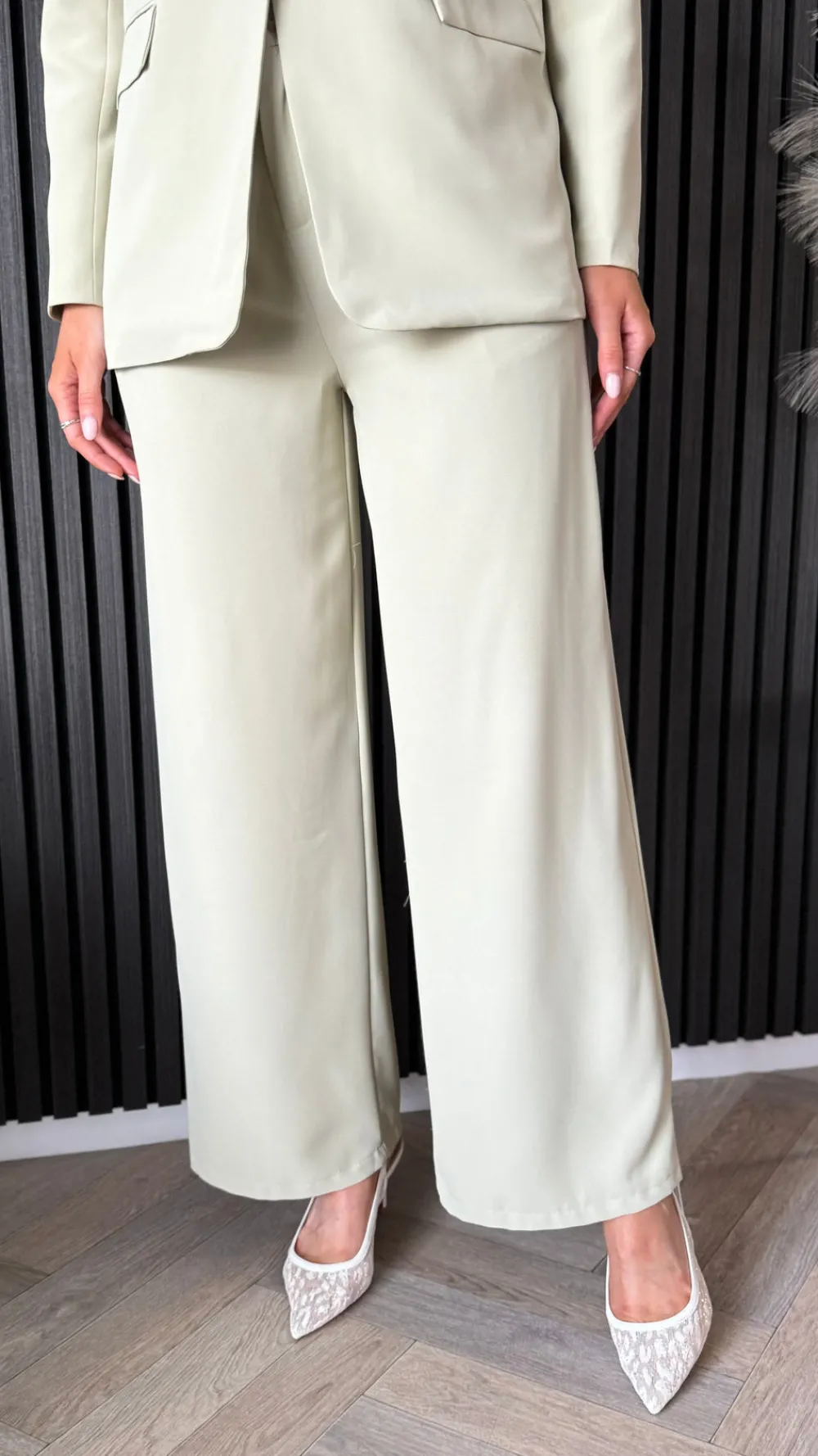 uma_light_green_wide_leg__3.webp FEELKOO Trousers^Uma Light Green Wide Leg Trousers