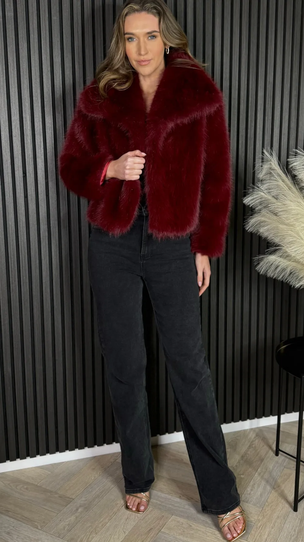 valentina_dark_red_collar_0.webp CIAO MILANO Coats & Jackets^Valentina Dark Red Collared Fur Jacket
