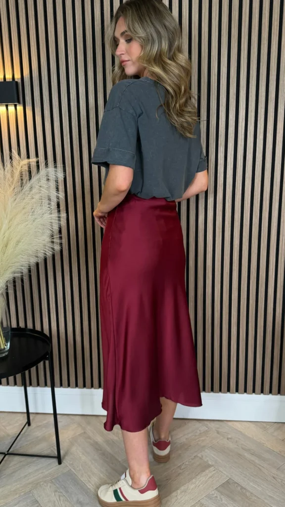 COPPEROSE Skirts & Shorts^Yaella Burgundy Satin Slip Skirt