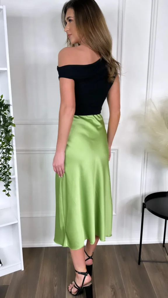 COPPEROSE Skirts & Shorts^Yaella Light Green Midi Skirt